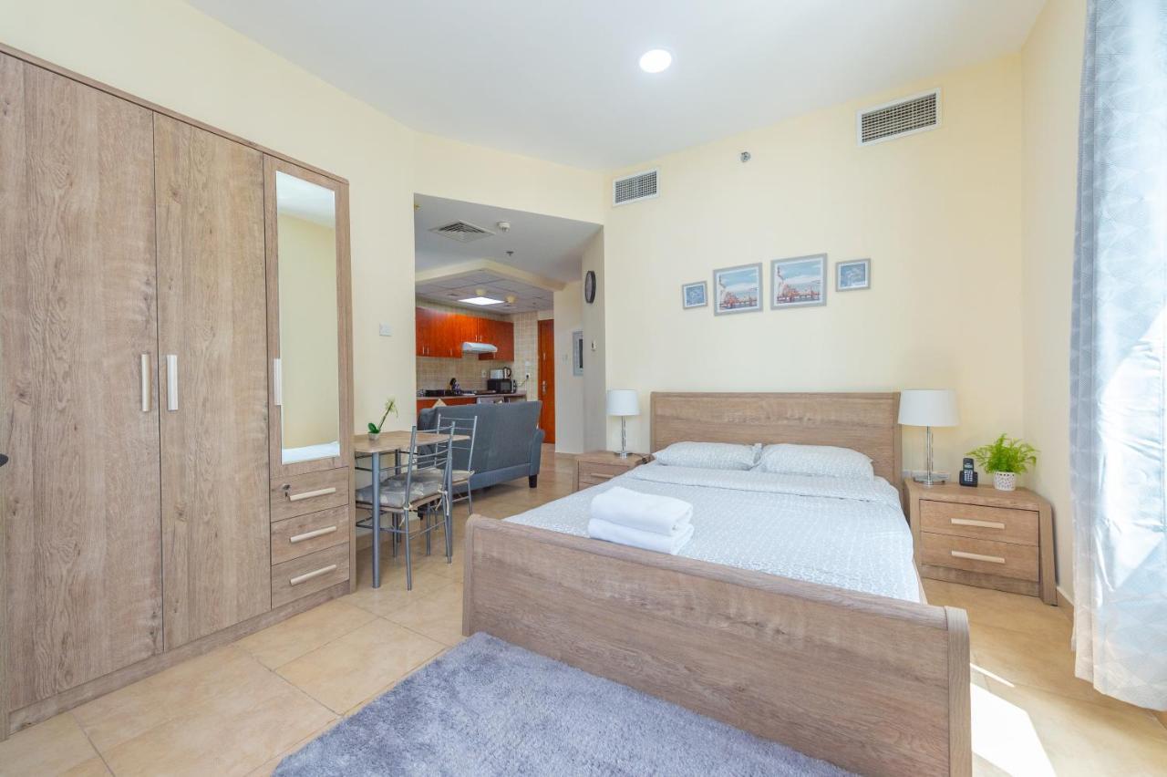 Luxury Escapes - Modern Budget Studio With Balcony In Jlt! 두바이 외부 사진